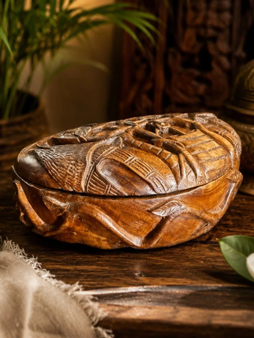 Vintage Hand Carved Folk Art Indonesian Balinese Wooden Snuff Box